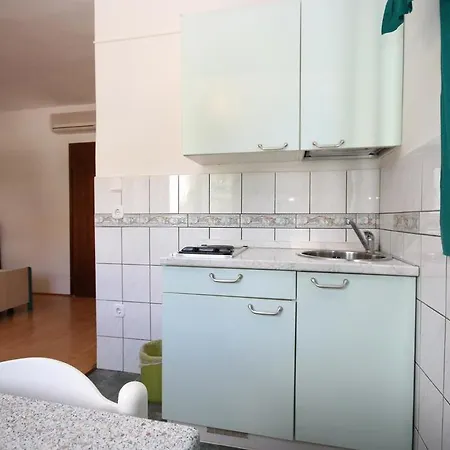Apartment Studio 5555b *