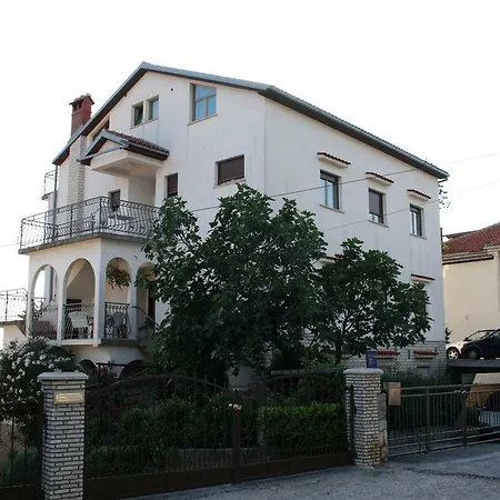 Apartment Studio 5555b